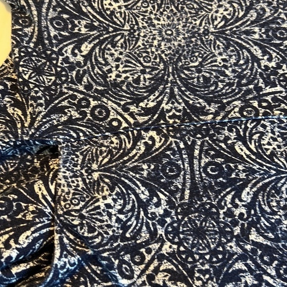 CHICOS DRESS SZ 1, SOFT FABRIC SIDE POCKETS HI LO HEM NAVY WHITE LAGENLOOK BOHO - Picture 8 of 8